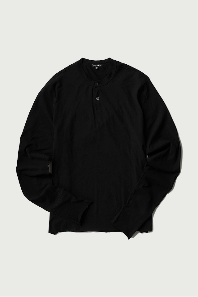 Long-sleeve T-shirt